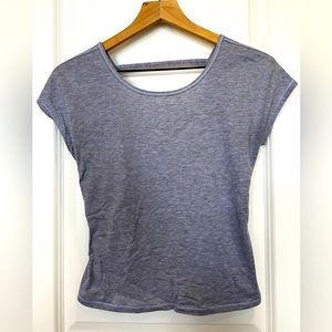 Lululemon capped sleeve top light purple size 0